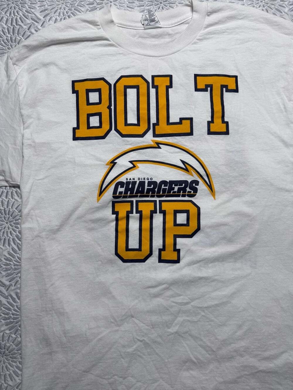 San Diego Chargers Junior Seau #55 Bolt Up Tribute T-Shirt - Picture 2 of 8